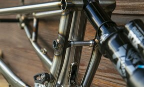 Cadre Enduro High Pivot Titane/Crmo fabriqué en France