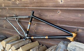 Cadre XC crosscountry en acier Fabriqué en France - Tubes Columbus et Dedacciai