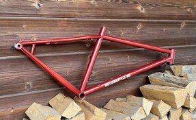 Cadre VTT en acier fabriqué en France - hardtail endurigide enduro