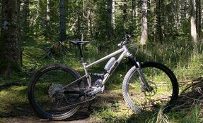 Prototype cadre VTT All Mountain - Trail - triangle avant Titane triangle (…)
