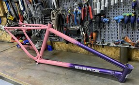 Cadre VTT en acier sur mesure fabriqué en France - hardtail endurigide enduro