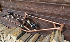 Cadre VTT High Pivot 180mm de débattement fabriqué en France