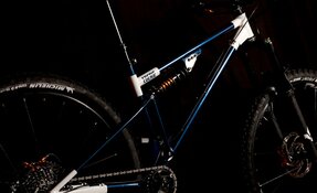 Cadre VTT enduro sur mesure en acier fabriqué en France