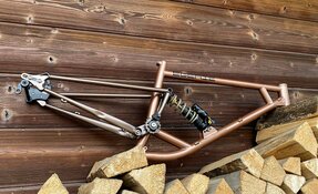 Cadre VTT High Pivot 180mm de débattement fabriqué en France