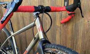 Vélo complet gravel titane fabriqué en France