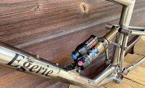 Cadre VTT Egerie tout suspendu en Titane et INOX Columbus XCR