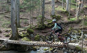 VTT Enduro 135-158mm de débattement - en acier sur mesure - fabriqué en France