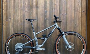 Cadre VTT All Mountain tout suspendu Titane et acier fabriqué en France